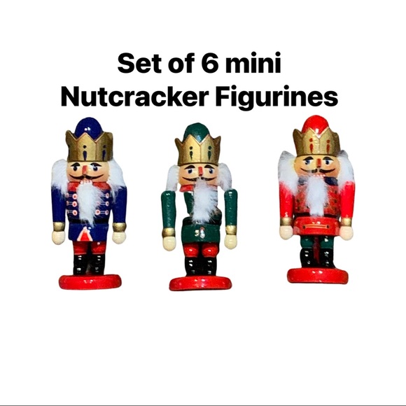 Holiday Brand New Set Of 6 Mini Nutcracker Figurines Really Cute